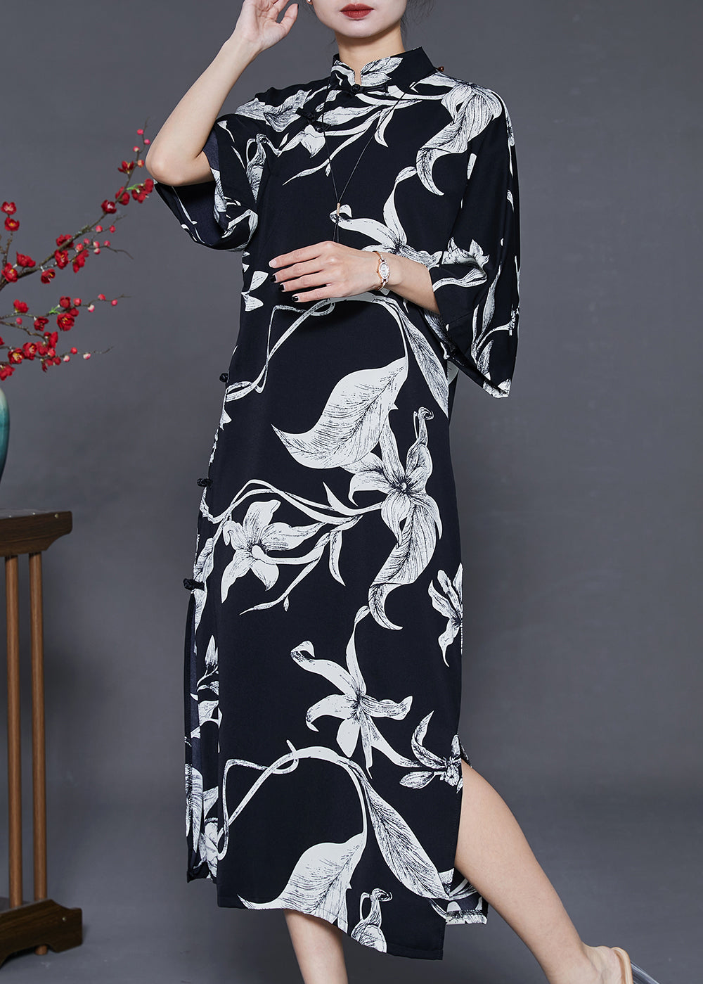 Beautifully Crafted Dress in a Classic Style