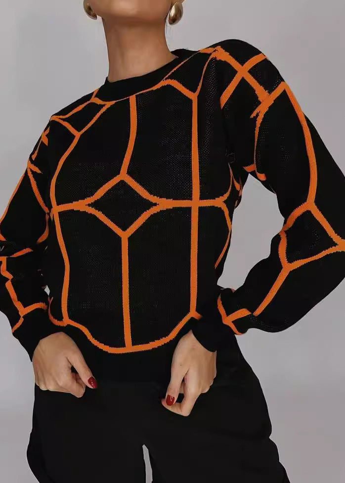 Well Tailored Sweater with a Graceful Silhouette