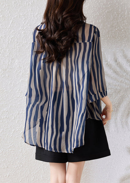 Effortlessly Elegant Blouse with a Timeless Design