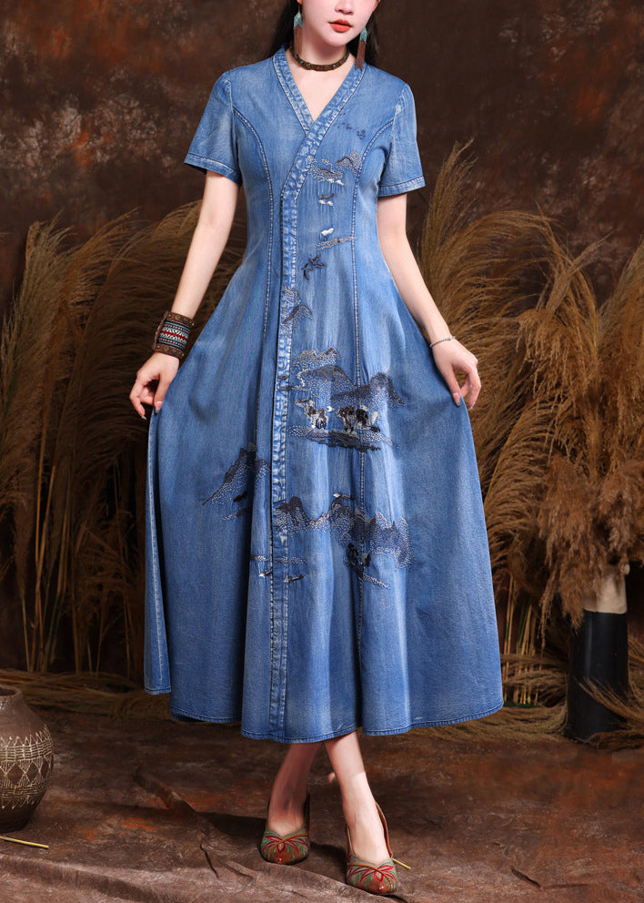 Beautifully Crafted Dress in a Classic Style