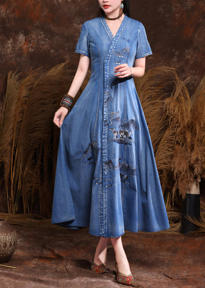 Beautifully Crafted Dress in a Classic Style