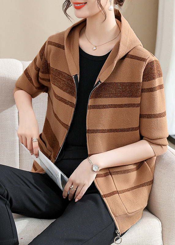 Effortlessly Elegant Cardigan with a Timeless Design