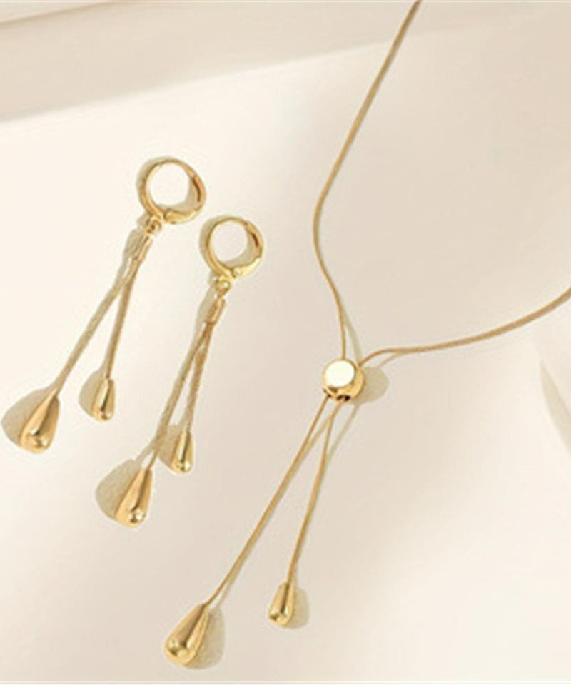 Romantic Gold Set for Special Moments