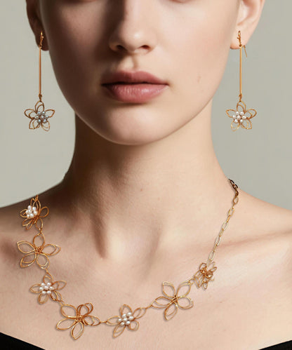 Classic Gold Set with Timeless Appeal