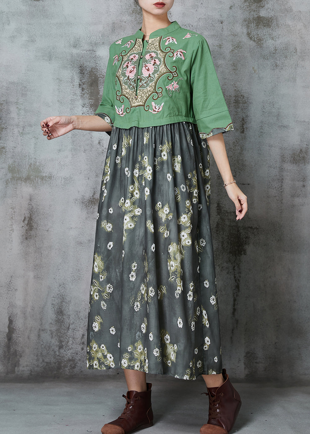 Gracefully Styled Dress for Any Occasion