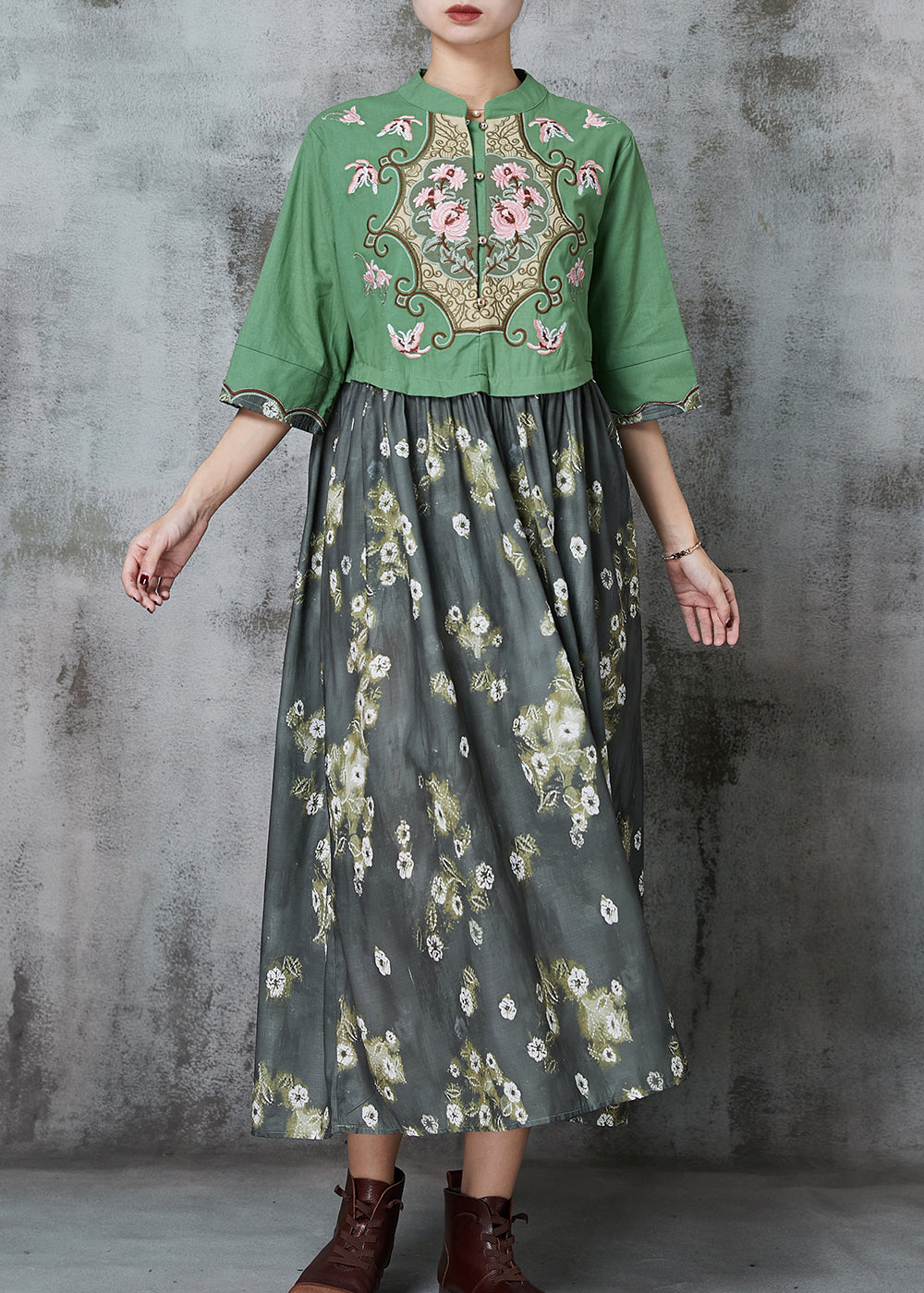 Gracefully Styled Dress for Any Occasion