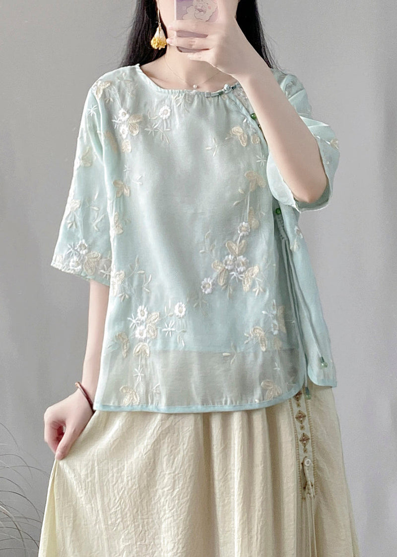 A Vintage Style Top with Delicate Timeless Details