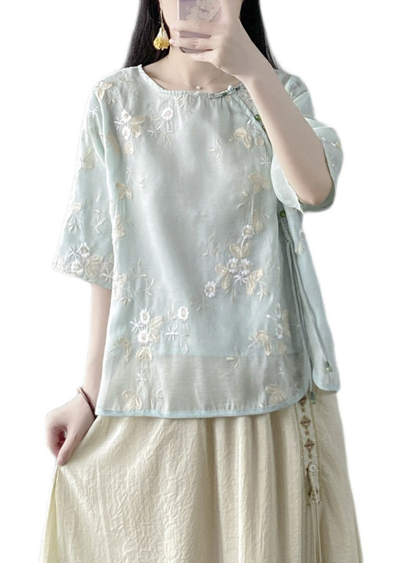 A Vintage Style Top with Delicate Timeless Details