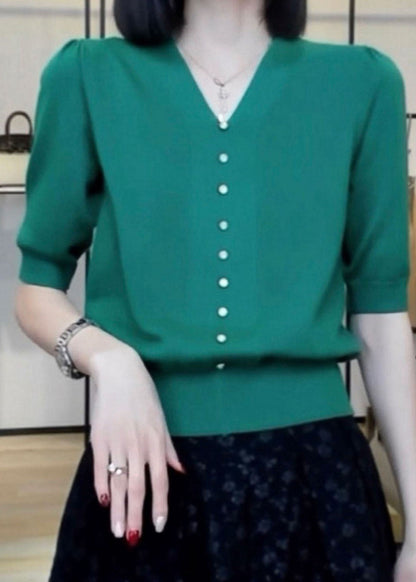 Classic Vintage Top with a Flattering Fit