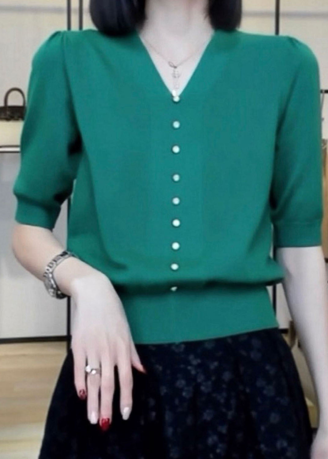 Effortlessly Elegant Top with a Timeless Design