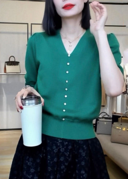 Classic Vintage Top with a Flattering Fit