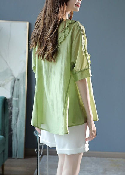 Beautifully Crafted Blouse in a Classic Style