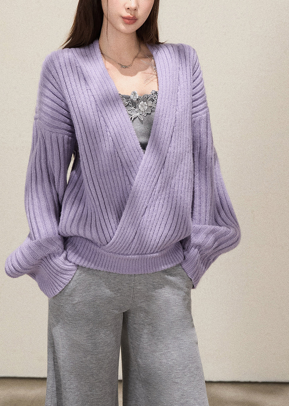 Well Tailored Sweater with a Graceful Silhouette