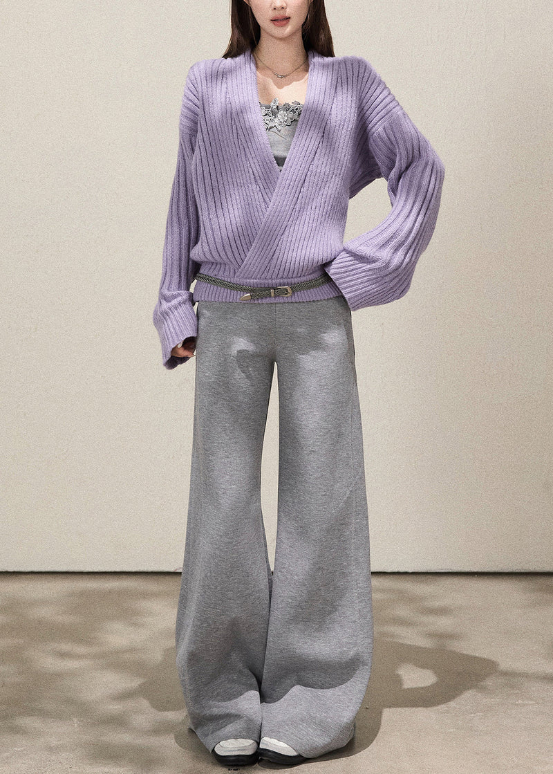 Well Tailored Sweater with a Graceful Silhouette