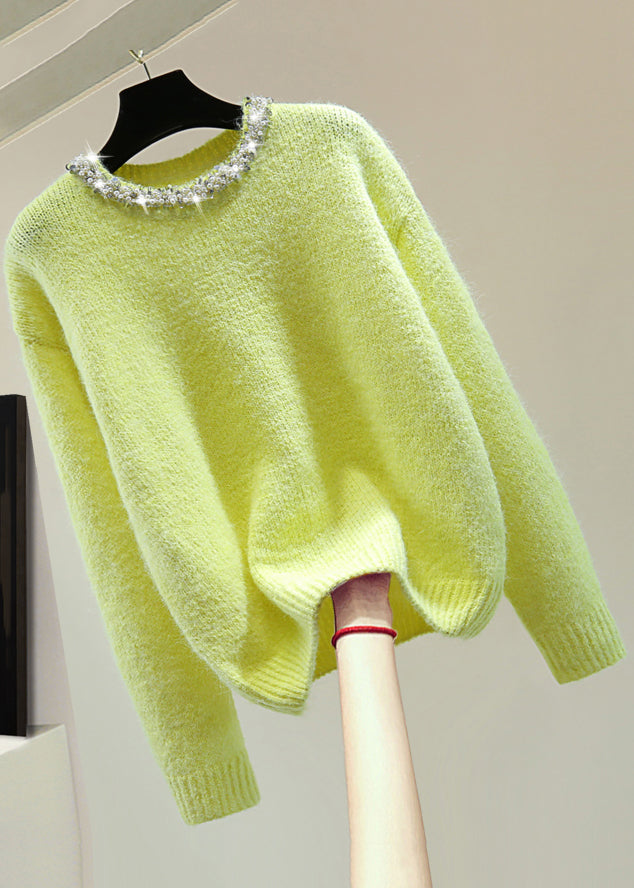 Effortlessly Elegant Sweater with a Timeless Design