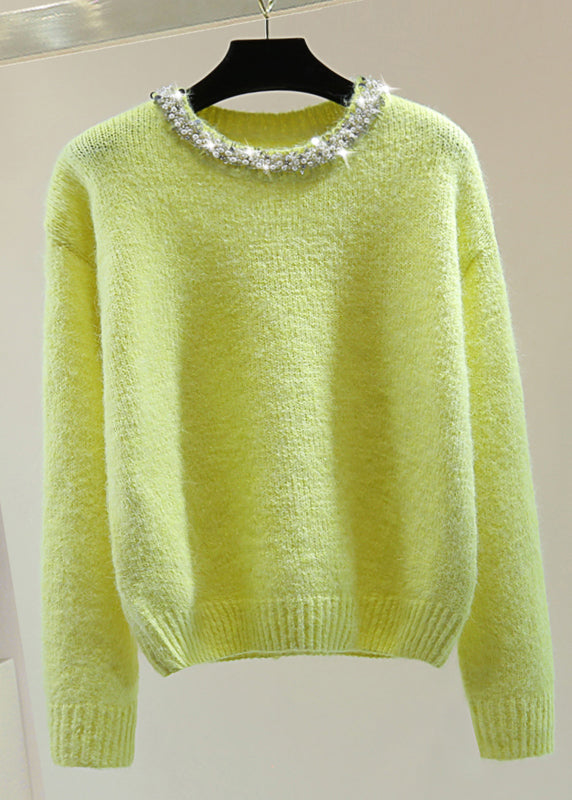 Effortlessly Elegant Sweater with a Timeless Design