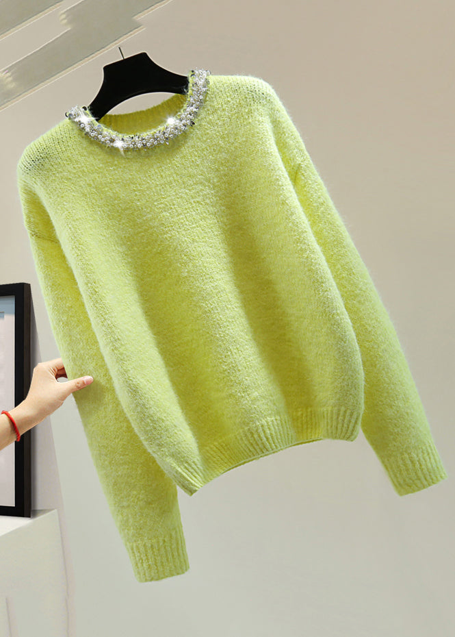 Classic Vintage Sweater with a Flattering Fit