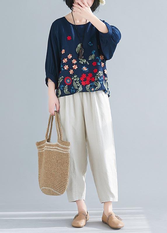 Classic Vintage Shirt with a Flattering Fit