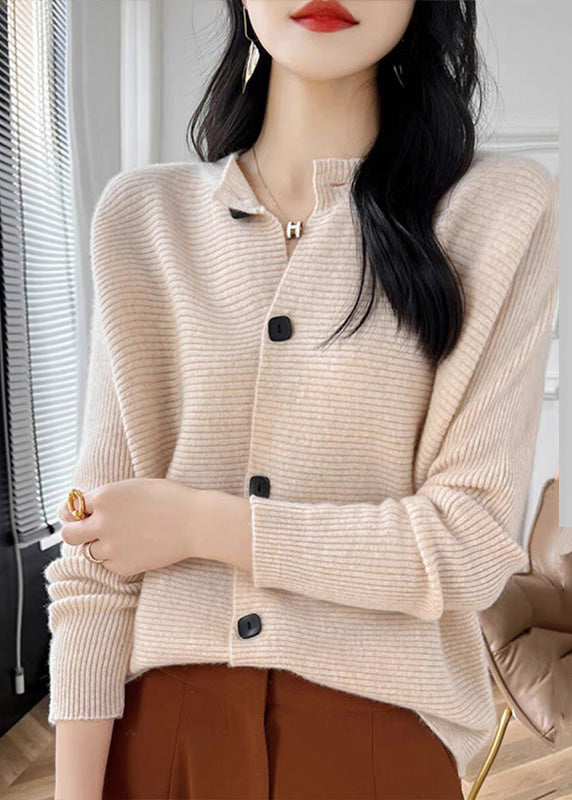 Elegantly Styled Cardigan for Everyday Wear