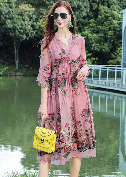 Well Tailored Dress with a Graceful Silhouette