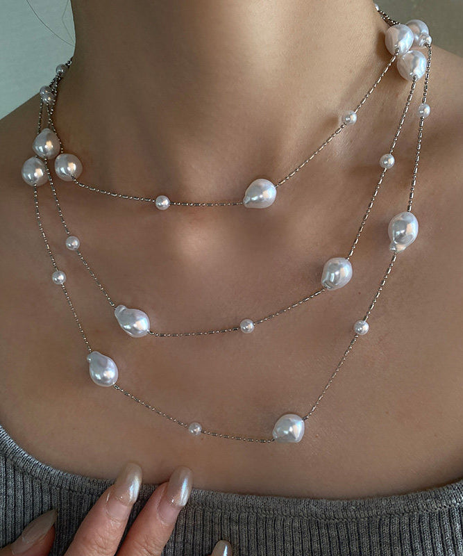 Classic Pearl Necklace with Timeless Appeal