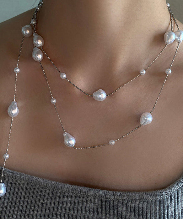 Classic Pearl Necklace with Timeless Appeal