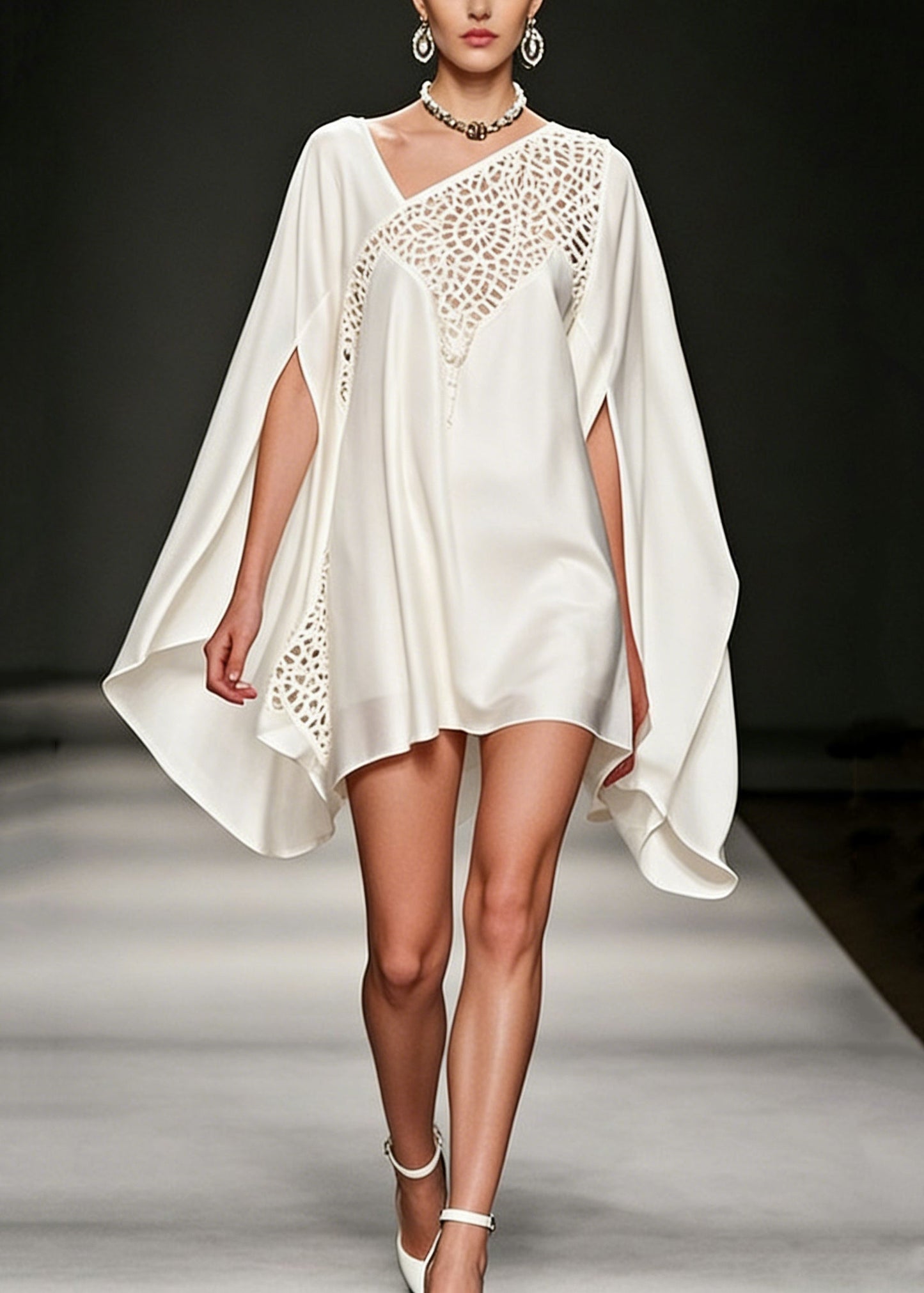 Beautifully Finished Dress in a Timeless Design