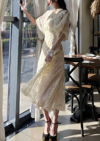 Effortlessly Elegant Dress with a Timeless Design