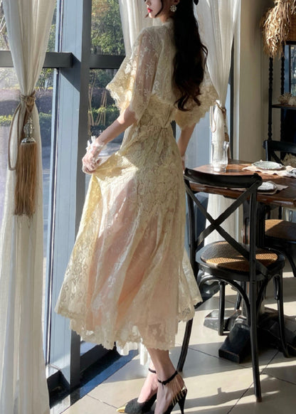 Effortlessly Elegant Dress with a Timeless Design