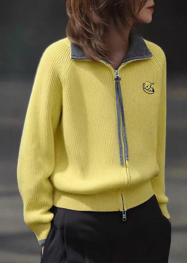 Classic Vintage Cardigan with a Flattering Fit
