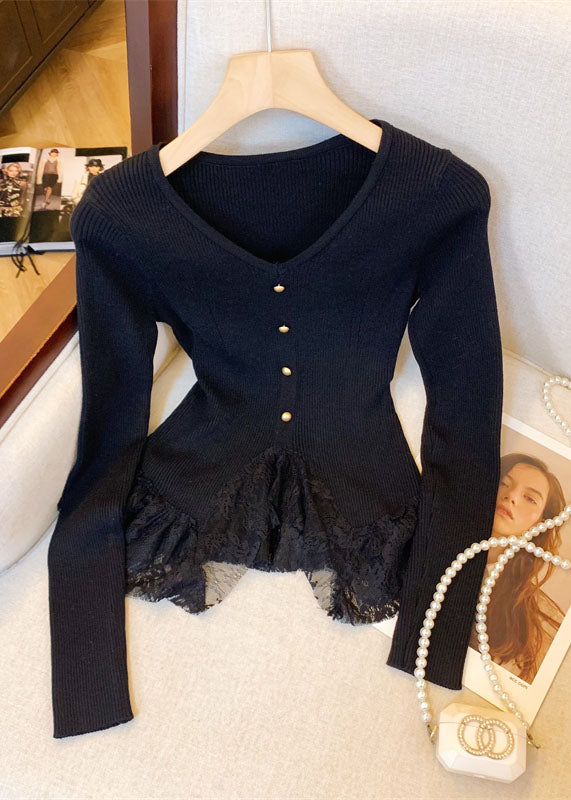 Classic Vintage Sweater with a Flattering Fit