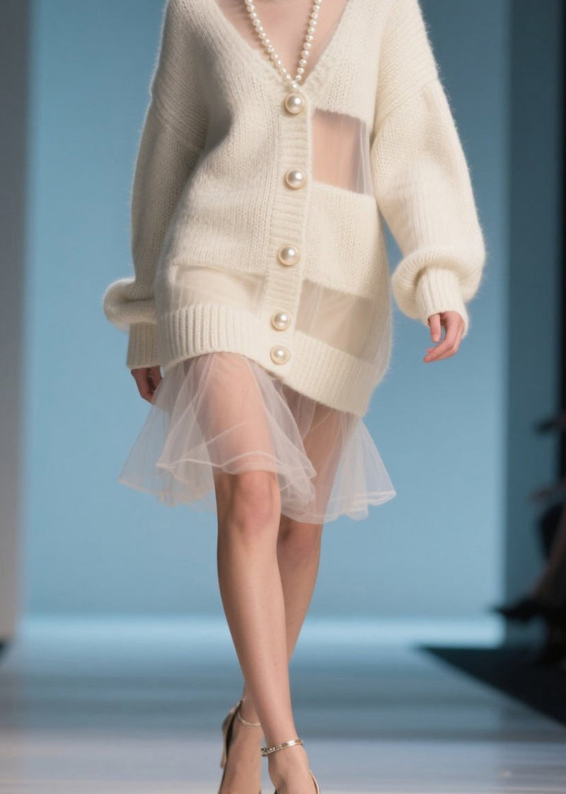 Classic Vintage Sweater with a Flattering Fit