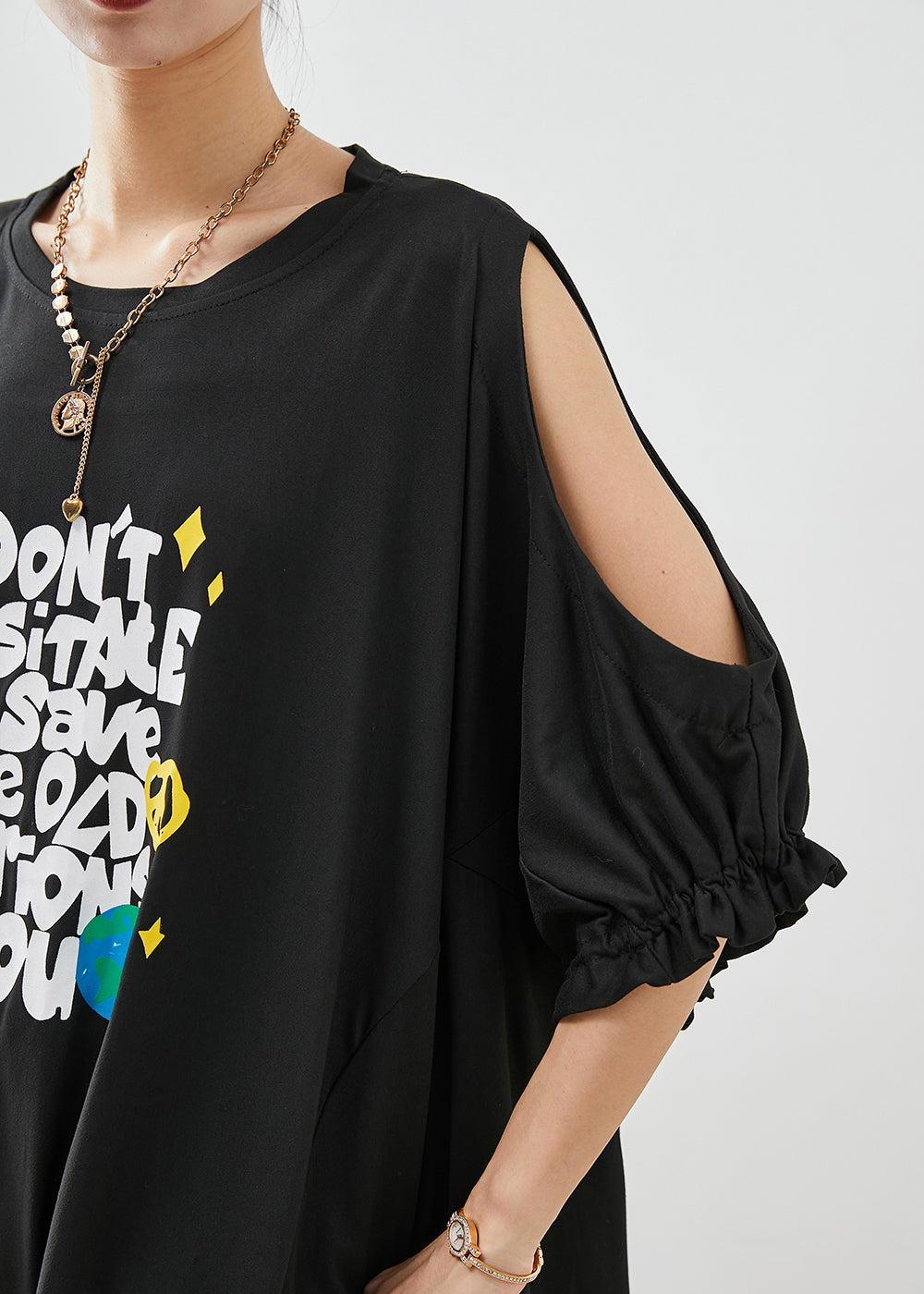 Gracefully Styled Top for Any Occasion