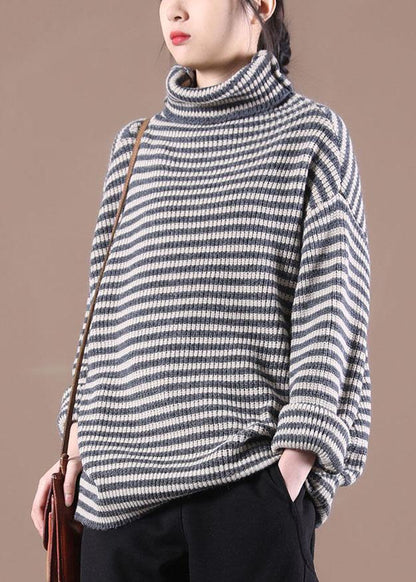 Beautifully Finished Sweater in a Timeless Design