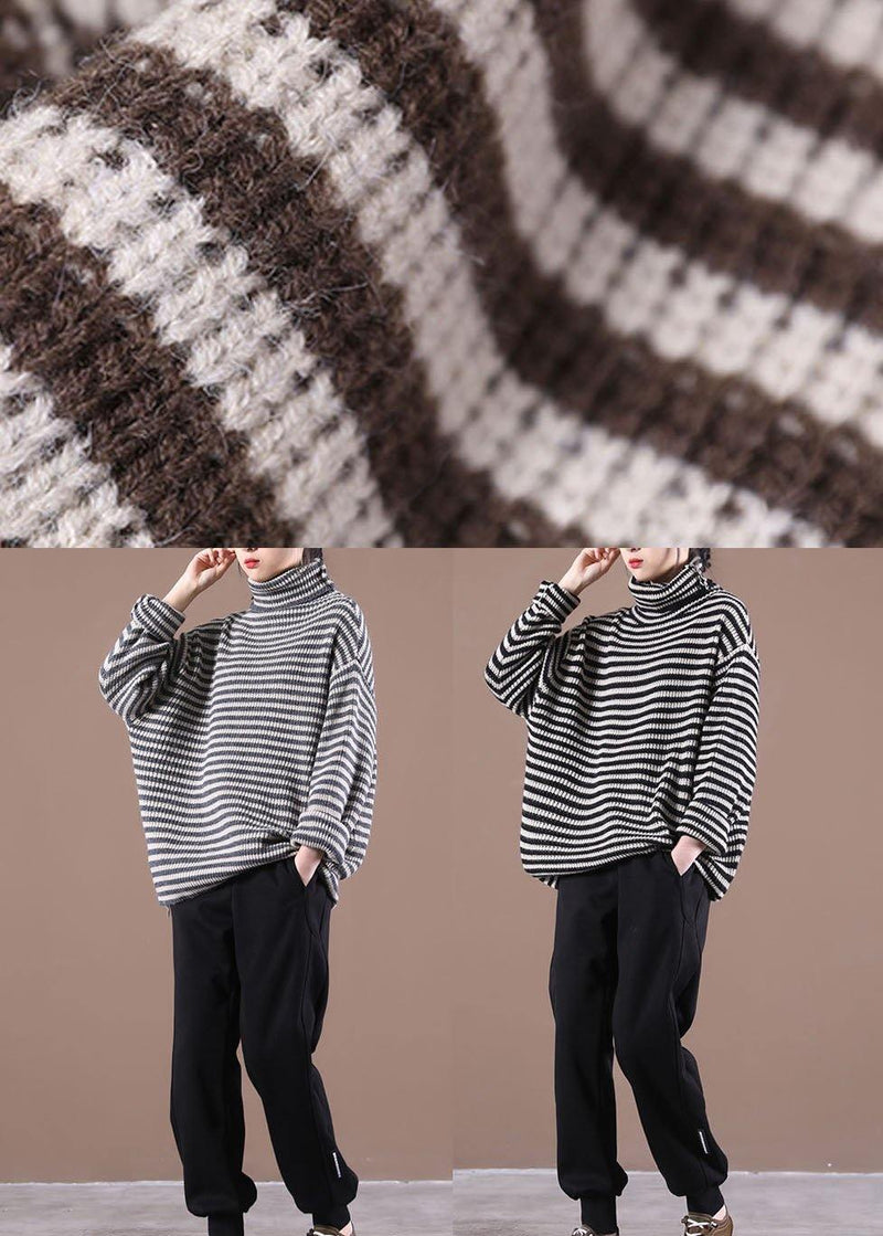 Beautifully Finished Sweater in a Timeless Design