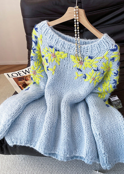 Effortlessly Elegant Top with a Timeless Design