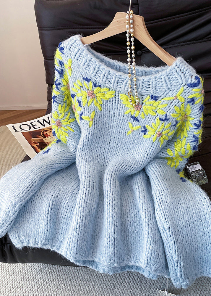 Effortlessly Elegant Top with a Timeless Design