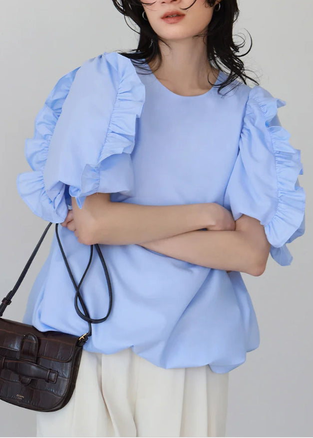 Effortlessly Elegant Garment with a Timeless Design