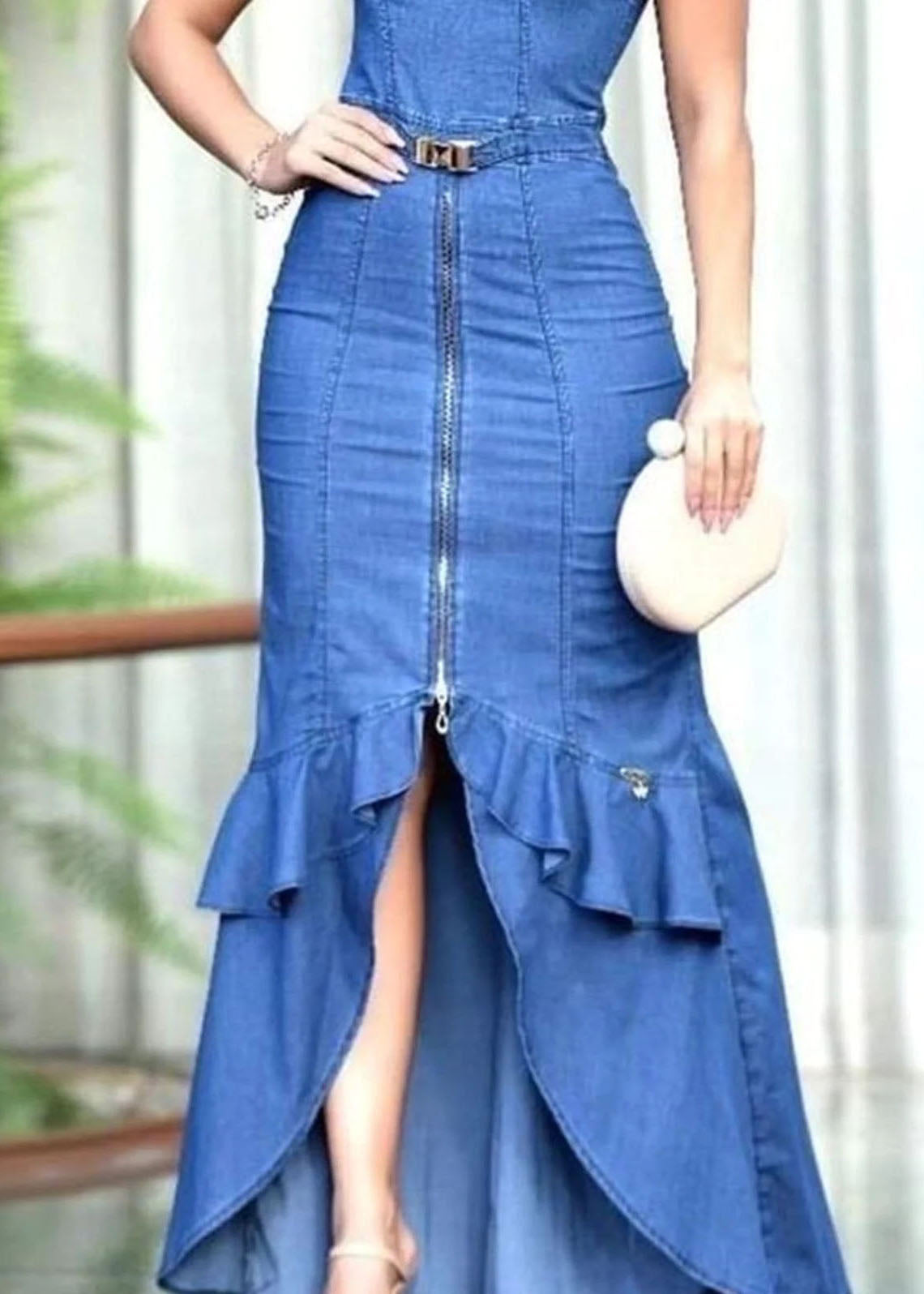 Sophisticated Dress with a Clean Classic Look