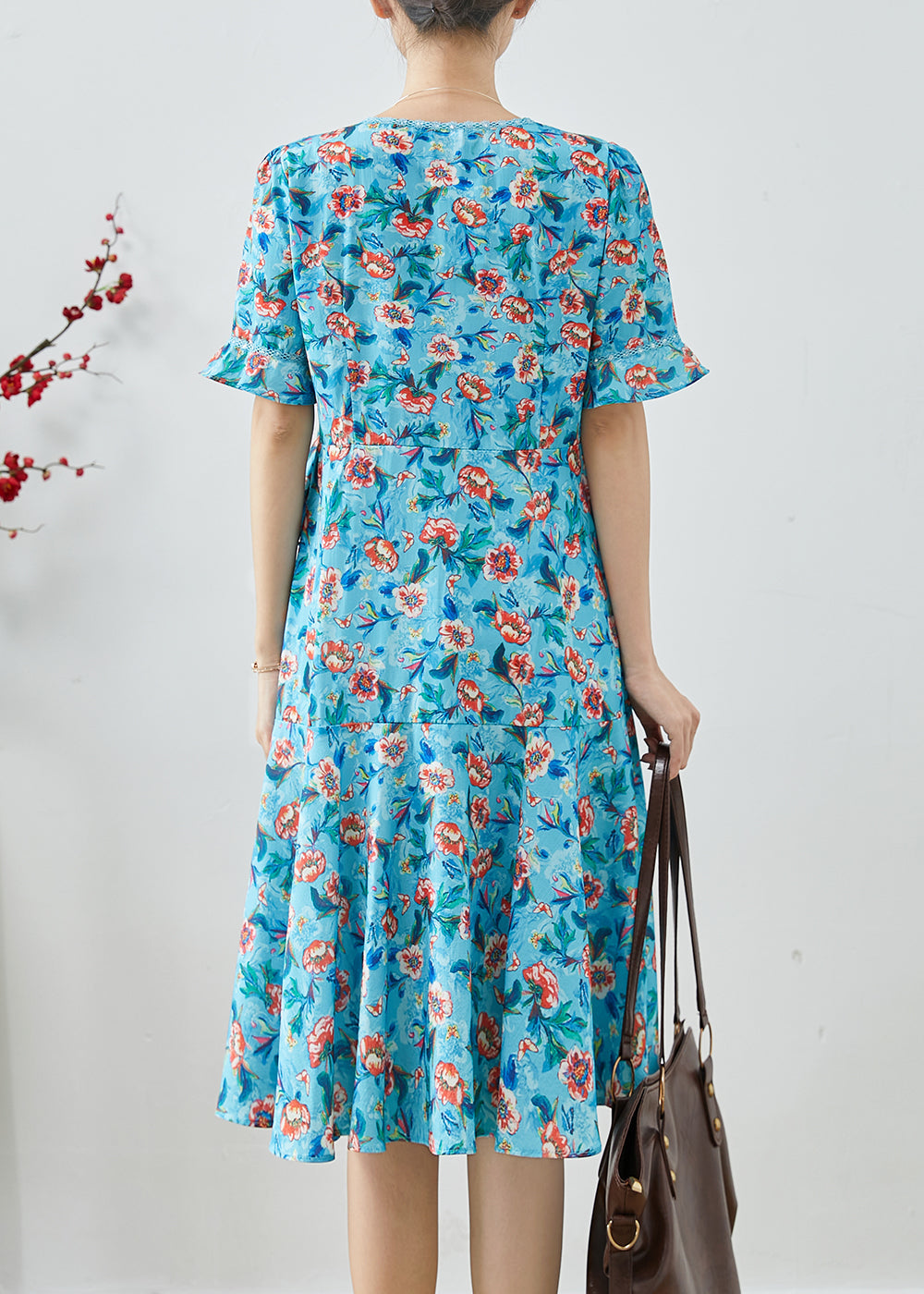 Beautifully Crafted Dress in a Classic Style