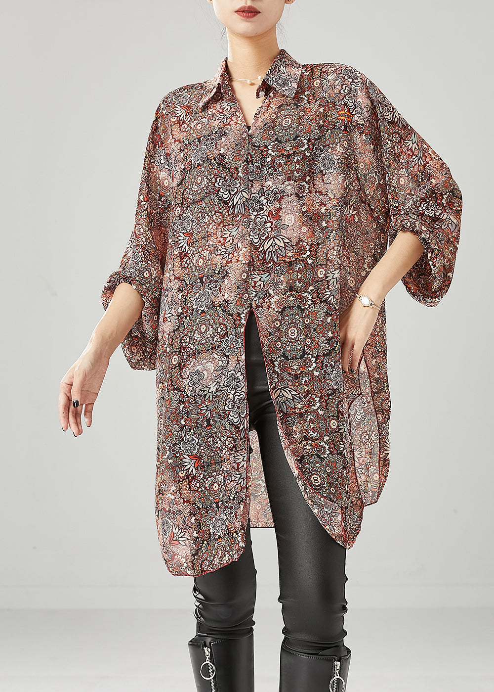 Effortlessly Elegant Top with a Timeless Design