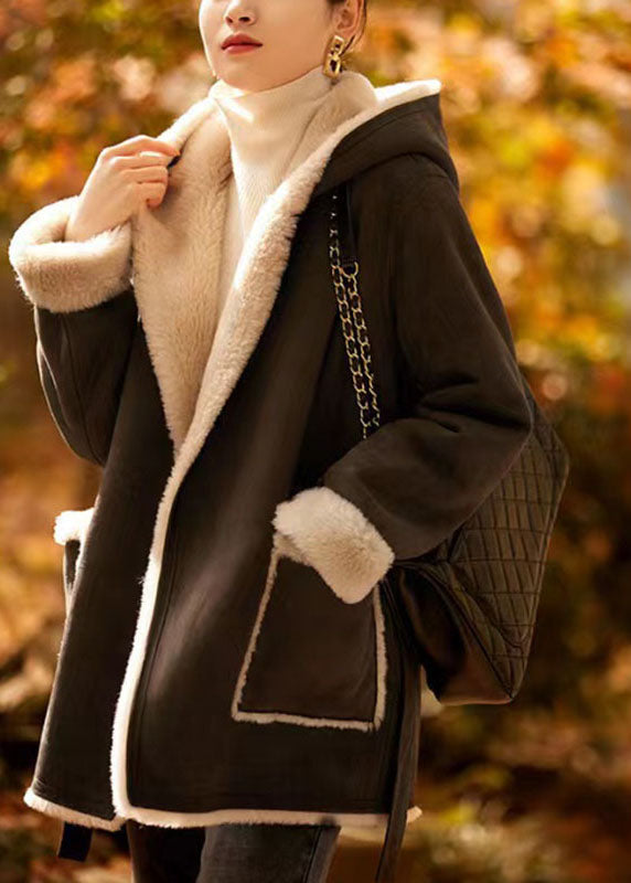 Sophisticated Coat with a Clean Classic Look
