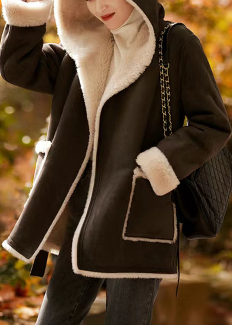 Sophisticated Coat with a Clean Classic Look
