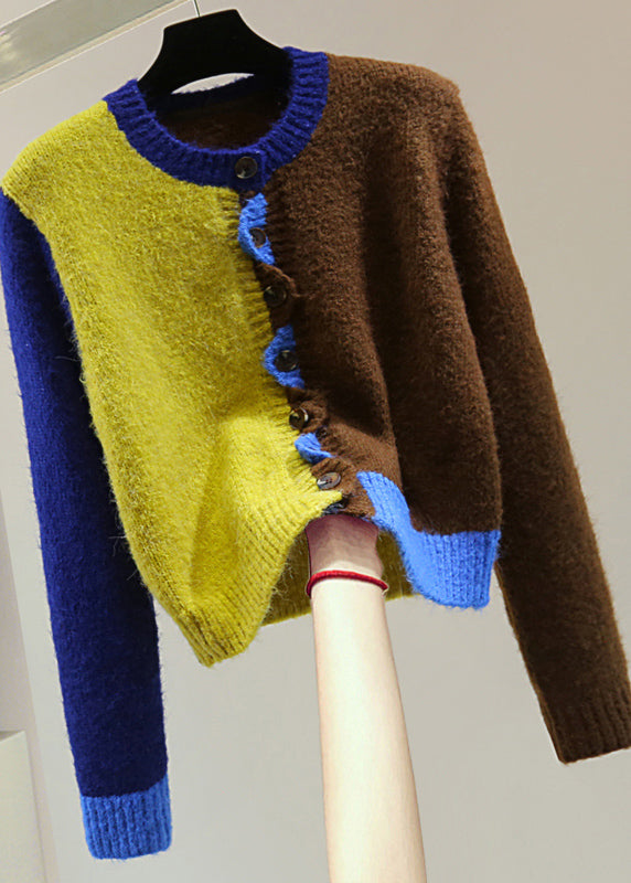 Gracefully Styled Sweater for Any Occasion