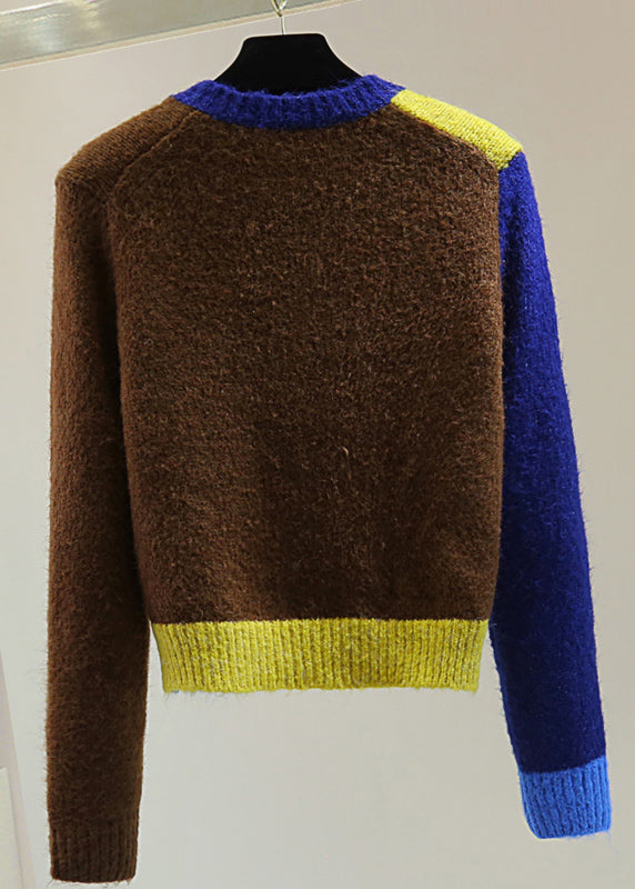 Gracefully Styled Sweater for Any Occasion