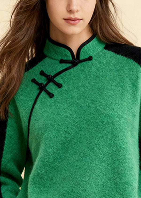 Gracefully Styled Sweater for Any Occasion