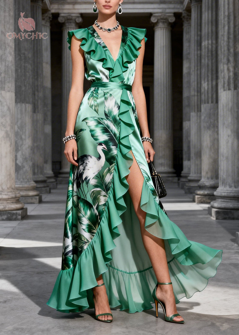 Beautifully Crafted Dress in a Classic Style