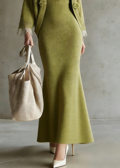 Classic Vintage Cardigan with a Flattering Fit