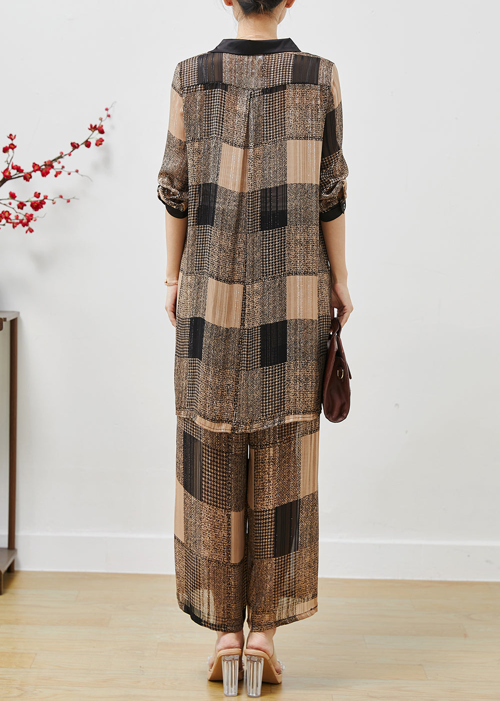 Gracefully Styled Garment for Any Occasion
