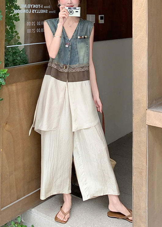 Sophisticated Garment with a Clean Classic Look